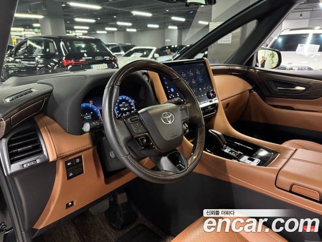 Toyota Alphard 2024 — ფოტო 3/16