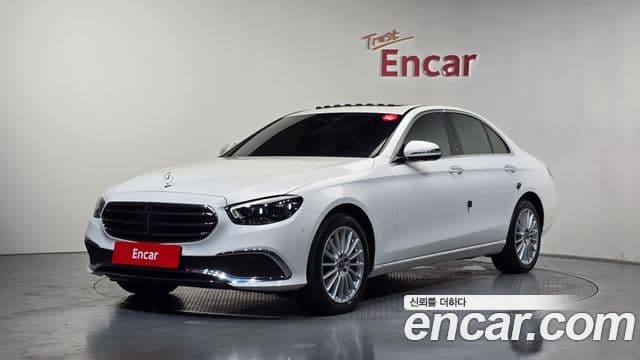 Mercedes-Benz E-Class 2023 — ფოტო 1/20