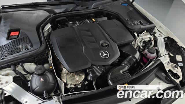 Mercedes-Benz E-Class 2023 — ფოტო 6/20