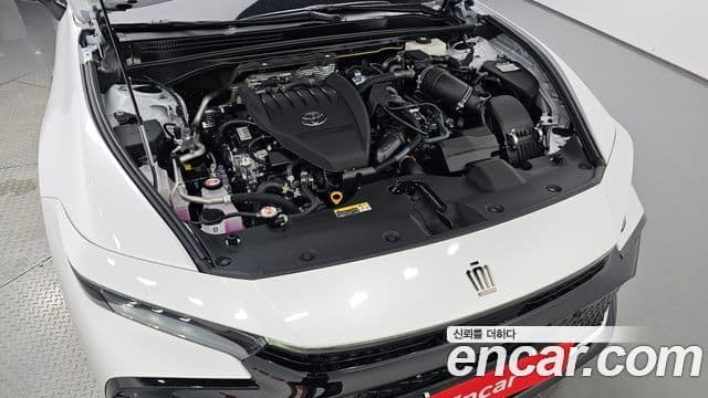 Toyota Crown Crossover 2026 — Şəkil 6/20