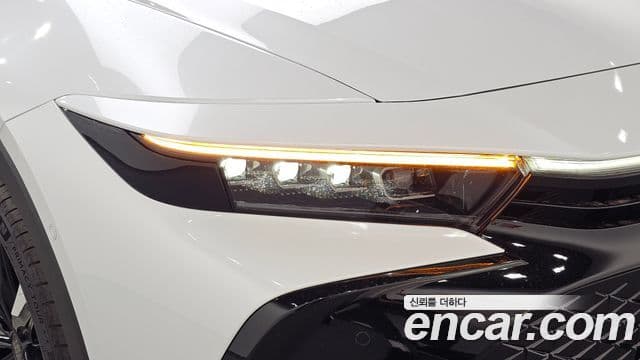 Toyota Crown Crossover 2026 — Photo 18/35