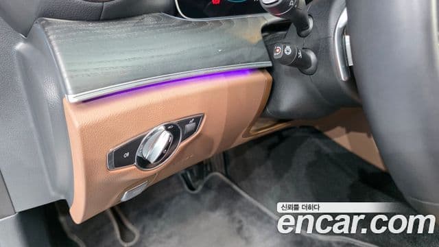 Mercedes-Benz E-Class 2023 — Şəkil 16/20