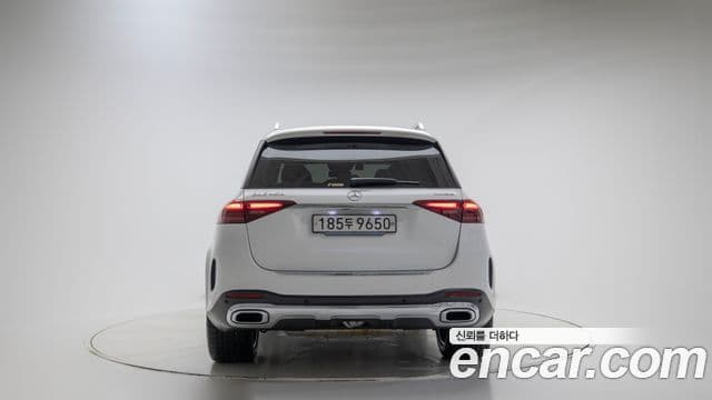 Mercedes-Benz GLE-Class 2024 — Photo 19/19