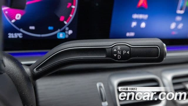 Mercedes-Benz GLE-Class 2024 — Photo 8/19