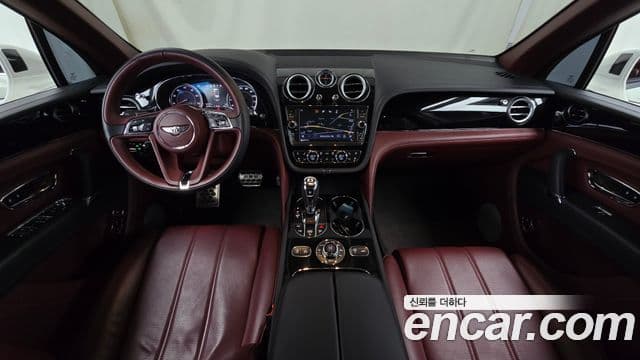 Bentley Bentayga 2020 — Photo 7/20
