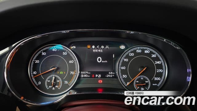 Bentley Bentayga 2020 — Photo 6/20