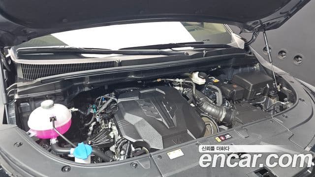 Kia Carnival 2025 — Şəkil 6/20