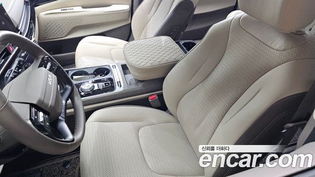 Kia Carnival 2025 — Photo 9/33