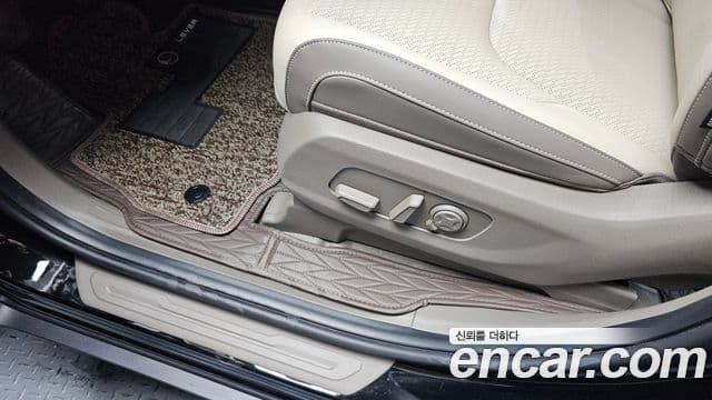 Kia Carnival 2025 — Photo 19/33