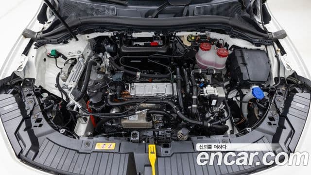 Mercedes-Benz EQA 2025 — ფოტო 19/20