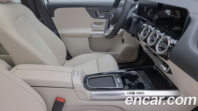 Mercedes-Benz EQA 2025 — ფოტო 18/20