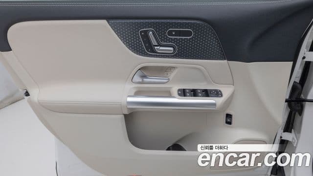 Mercedes-Benz EQA 2025 — ფოტო 6/20
