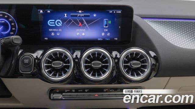 Mercedes-Benz EQA 2025 — ფოტო 14/20