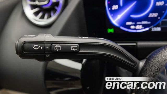 Mercedes-Benz EQA 2025 — ფოტო 16/20