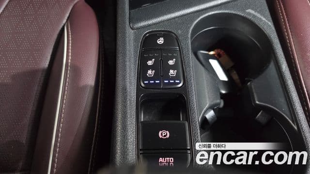 Kia Niro 2019 — Фото 16/20
