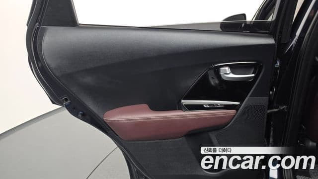 Kia Niro 2019 — Photo 28/33