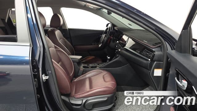 Kia Niro 2019 — Photo 26/33