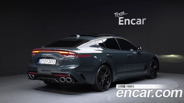 Kia Stinger 2022 — Şəkil 2/20