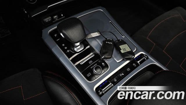 Kia Stinger 2022 — Şəkil 9/20