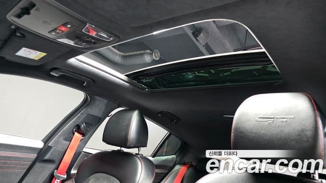 Kia Stinger 2022 — Şəkil 19/20