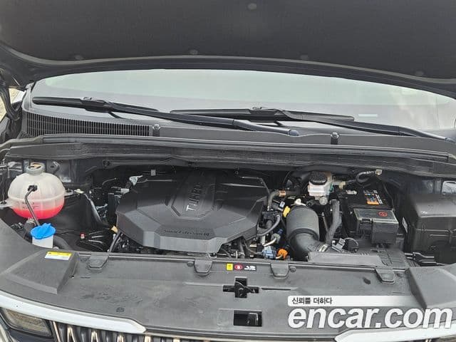 Kia Carnival 2022 — ფოტო 13/20