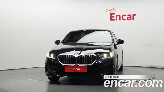 BMW 5 Series 2026 — Şəkil 2/20