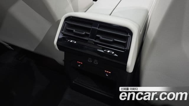 BMW 5 Series 2026 — ფოტო 29/33
