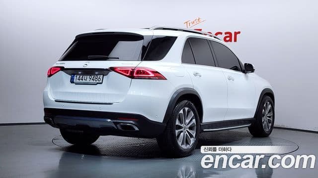 Mercedes-Benz GLE-Class 2023 — Şəkil 1/20