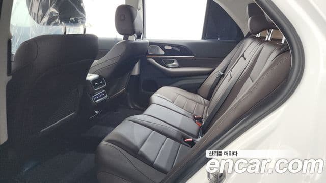 Mercedes-Benz GLE-Class 2023 — Şəkil 10/20