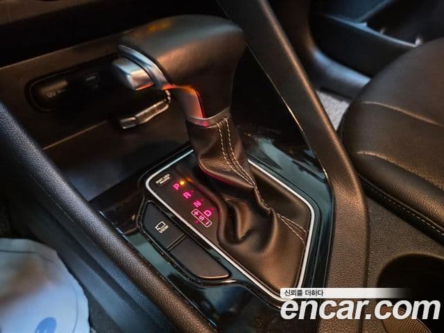 Kia Niro 2019 — ფოტო 11/20