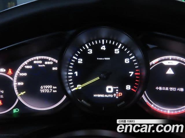 Porsche Panamera 2023 — ფოტო 9/20
