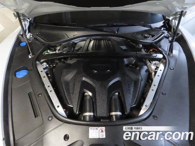 Porsche Panamera 2023 — ფოტო 10/20
