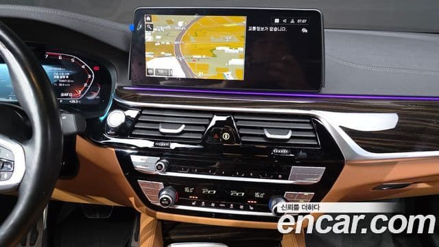 BMW 5 Series 2022 — Фото 13/20
