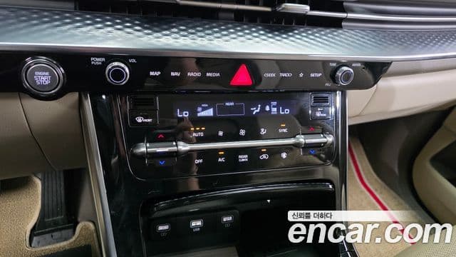 Kia Carnival 2021 — Şəkil 17/20