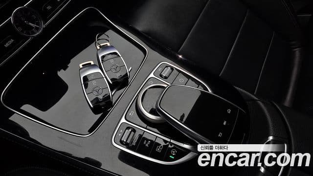 Mercedes-Benz E-Class 2019 — Фото 18/20