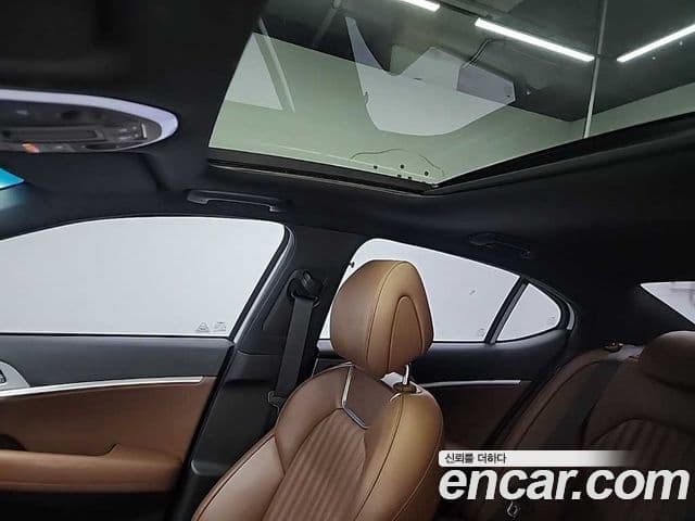 Genesis G70 2019 — ფოტო 12/19