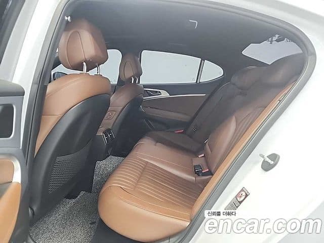 Genesis G70 2019 — ფოტო 19/19