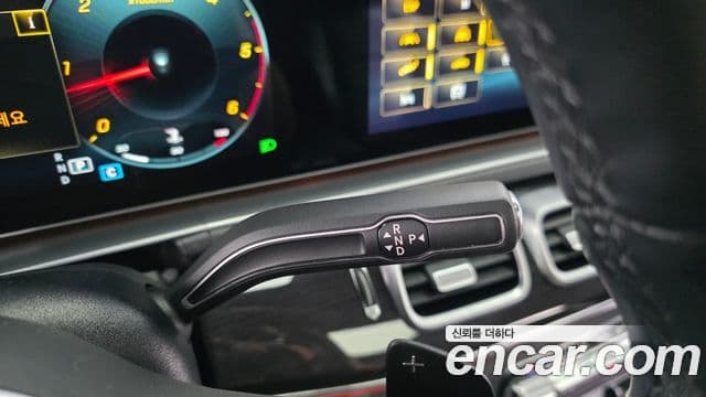 Mercedes-Benz GLE-Class 2021 — ფოტო 9/20