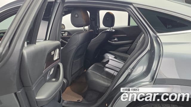 Mercedes-Benz GLE-Class 2021 — ფოტო 11/20