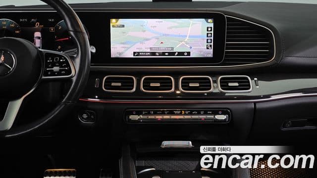 Mercedes-Benz GLE-Class 2021 — ფოტო 20/20