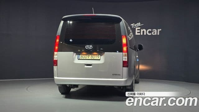 Hyundai Staria 2022 — ფოტო 3/20