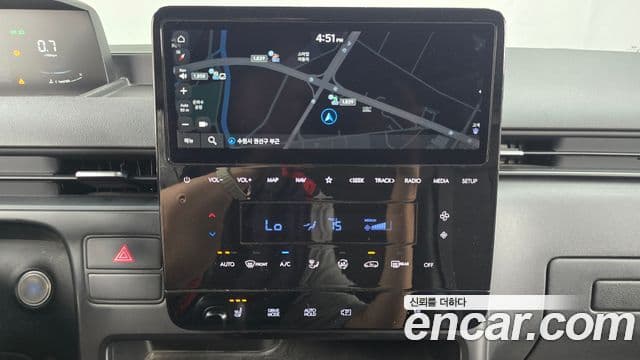 Hyundai Staria 2022 — ფოტო 13/20