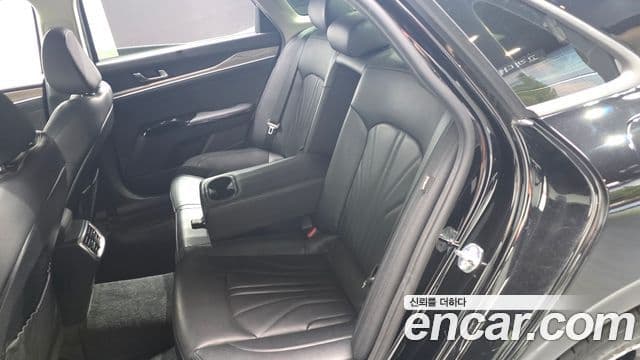 Kia K5 2022 — Şəkil 12/20