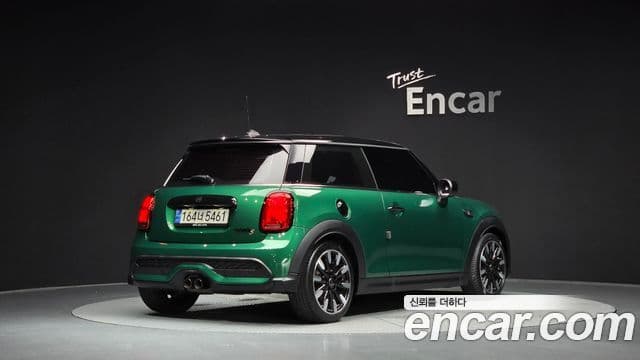 Mini Cooper S 2021 — ფოტო 2/20