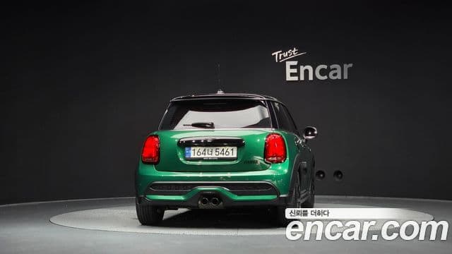 Mini Cooper S 2021 — ფოტო 4/20