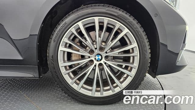 BMW 3 Series 2020 — Фото 19/20