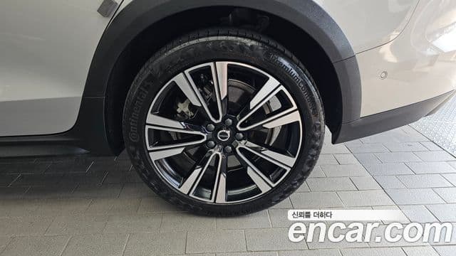 Volvo V60 Cross Country 2024 — ფოტო 10/34