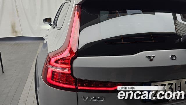 Volvo V60 Cross Country 2024 — ფოტო 34/34