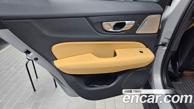 Volvo V60 Cross Country 2024 — ფოტო 2/34