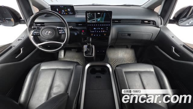 Hyundai Staria 2022 — Фото 7/20